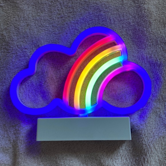 Hot Topic Other - cloud & rainbow led light